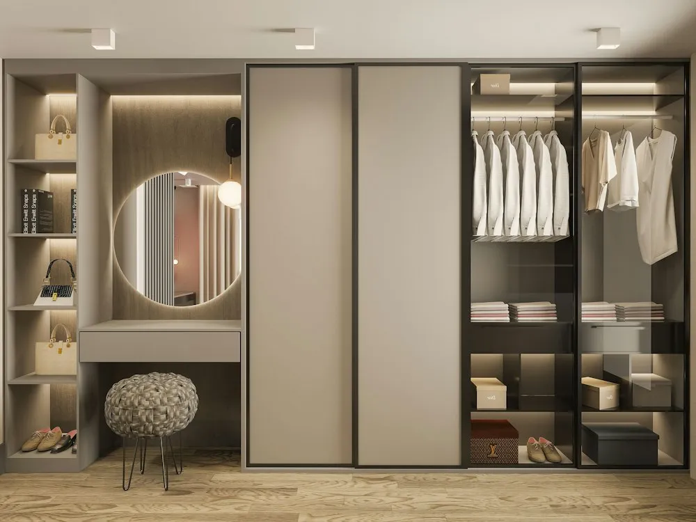 Closet com portas de vidro e iluminação